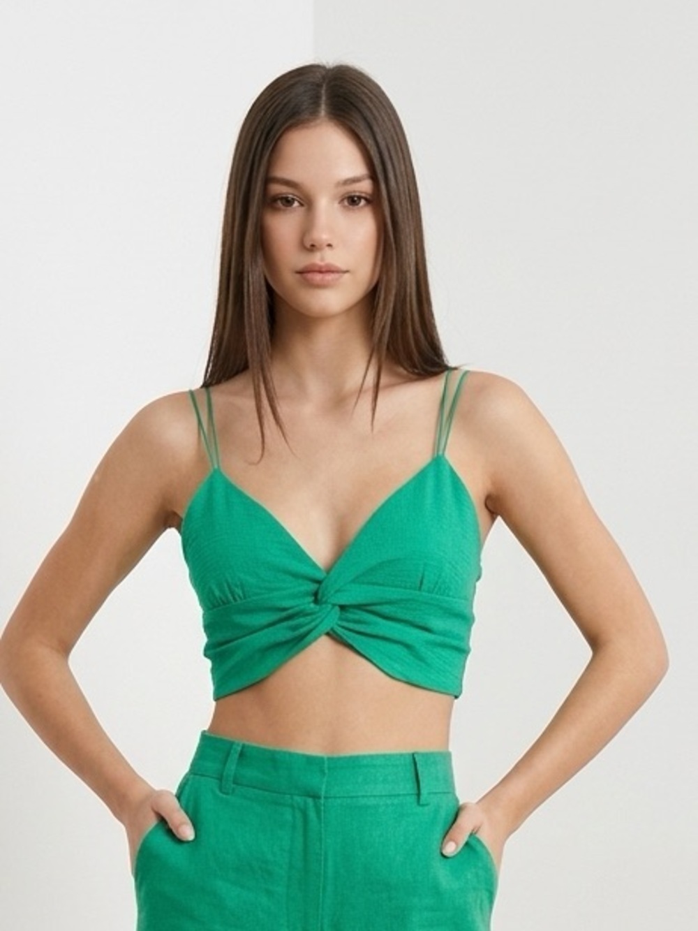 Urban Outfitters Green Cropped Top | spaghetti Strap | Medium | Going Out Top